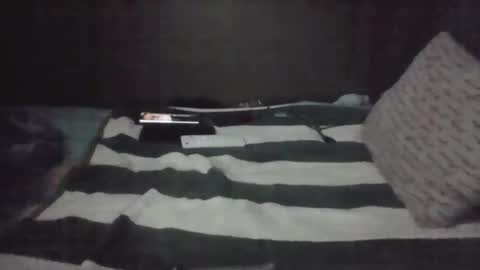 iloveitall86 online show from 10/10/25, 05:39