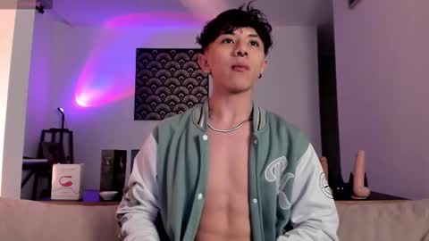 IM  THOMAS online show from 11/13/25, 07:18