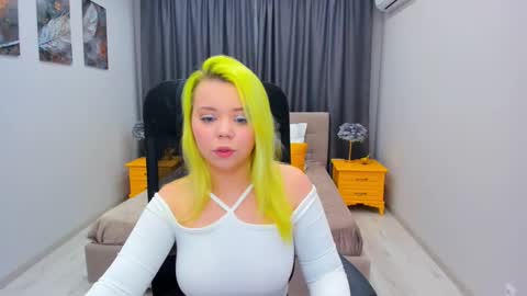 Roxy online show from 02/23/25, 05:39