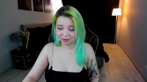 Roxy online show from 11/08/25, 06:40