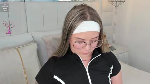 DAHLIA online show from 12/30/24, 08:25