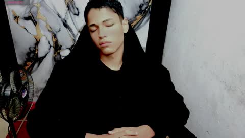 Snapshot of im_david01 chatting on 02/17/26, 12:34 im_david01 online show from 02/17/26, 12:34