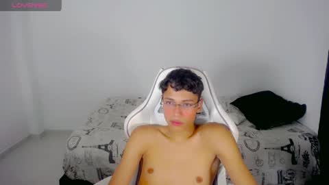 Snapshot of im_david01 chatting on 05/21/26, 11:34 im_david01 online show from 05/21/26, 11:34