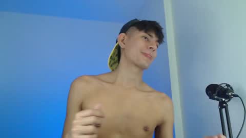 Snapshot of im_davo23 chatting on 01/10/25, 04:01 Davo online show from 01/10/25, 04:01