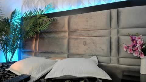  Im Gaia online show from 01/21/25, 07:17