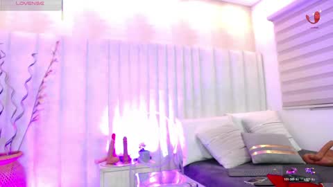 Helina online show from 05/08/26, 12:43