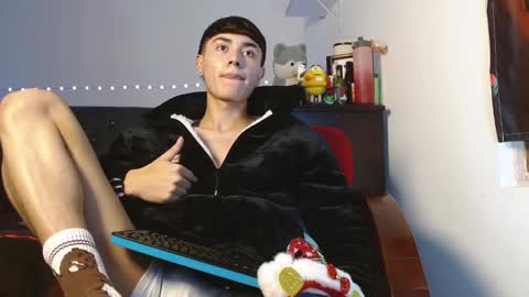 Snapshot of im_juanda chatting on 12/17/24, 08:43 im_juanda online show from 12/17/24, 08:43