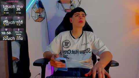 Snapshot of im_juaniito chatting on 09/14/25, 01:38 40 OFF TODAY online show from 09/14/25, 01:38