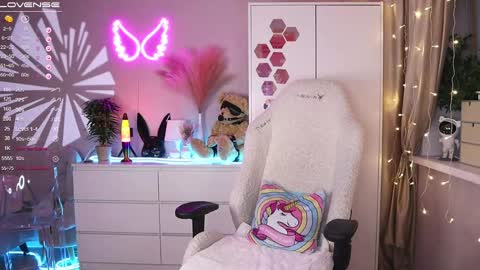 Kris online show from 02/12/25, 01:09