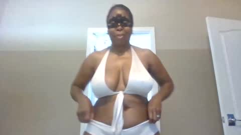 weet exy Cougar online show from 12/19/25, 04:03
