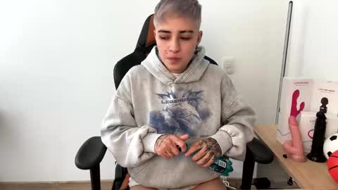 Laia online show from 01/21/25, 09:25