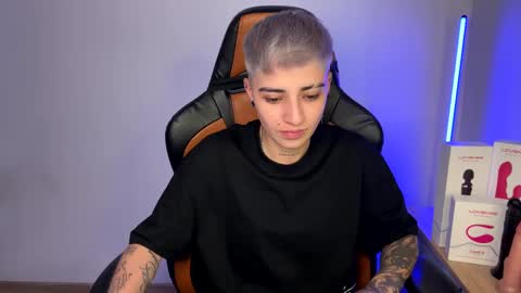 Laia online show from 01/25/25, 03:30