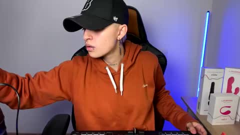 Laia online show from 01/28/25, 12:57