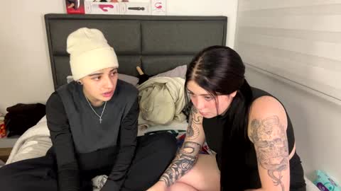 Laia online show from 02/21/25, 05:13