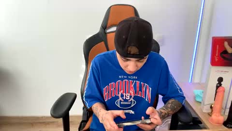 Laia online show from 02/28/25, 09:23