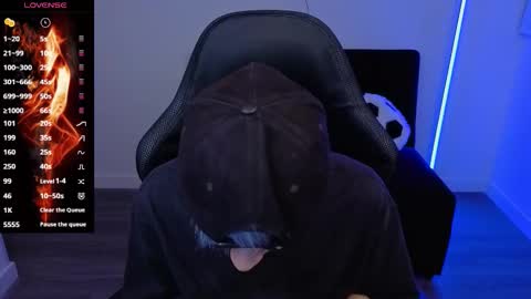 Laia online show from 11/18/25, 11:26