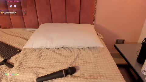 im_lisacb online show from 11/08/25, 04:01