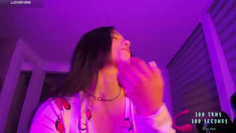 im_mariana online show from 04/30/26, 01:23