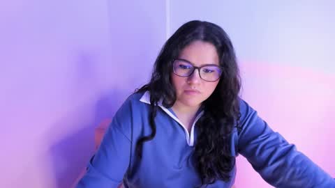 mei mei uwu online show from 10/17/25, 12:14