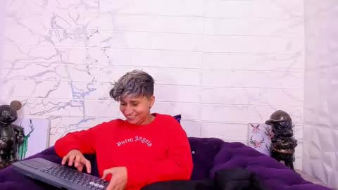 im_milan_rs online show from 02/19/25, 09:50