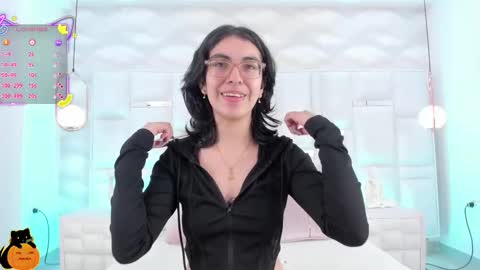 Moly  online show from 10/12/25, 06:51