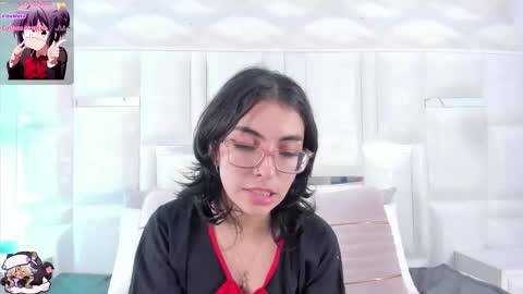 Moly  online show from 11/22/25, 09:03