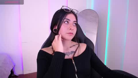 Snapshot of im_rosse_ chatting on 02/04/26, 07:09 Jade Rosse online show from 02/04/26, 07:09