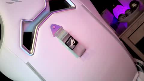 Snapshot of im_ur_nightmare chatting on 01/06/26, 04:43 Candy Moore online show from 01/06/26, 04:43