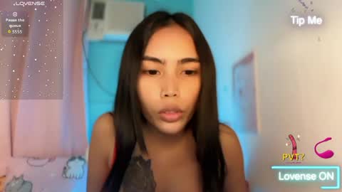 Snapshot of im_your_sexy_wifexxx chatting on 04/24/26, 04:53 Ms. M online show from 04/24/26, 04:53
