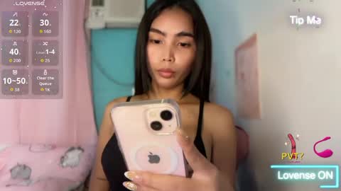 Snapshot of im_your_sexy_wifexxx chatting on 04/25/26, 11:02 Ms. M online show from 04/25/26, 11:02