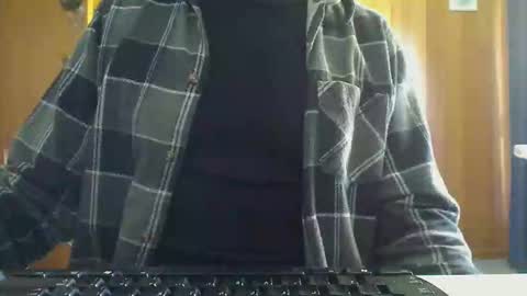 Snapshot of imaussiechris chatting on 05/11/26, 12:05 Aussie Guy online show from 05/11/26, 12:05
