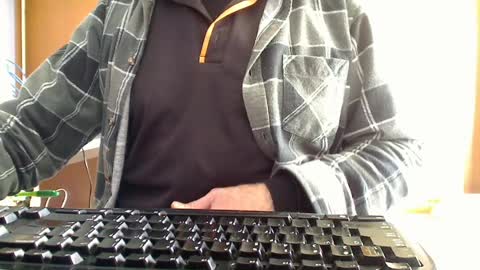 Snapshot of imaussiechris chatting on 07/16/26, 12:27 Aussie Guy online show from 07/16/26, 12:27