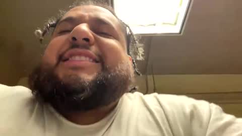 Snapshot of imbbyboy chatting on 11/05/25, 02:22 imbbyboy online show from 11/05/25, 02:22