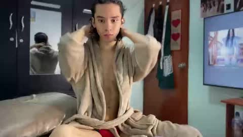 Colton Alvin Independent model online show from 09/12/25, 09:15