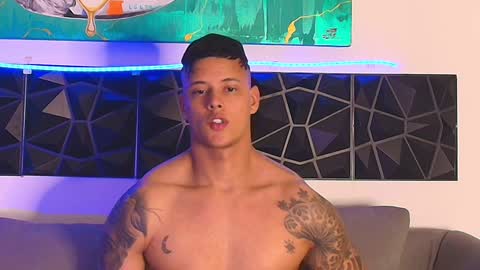 Snapshot of imconor chatting on 02/04/25, 09:31 imconor online show from 02/04/25, 09:31