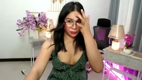 Ashley online show from 12/24/24, 01:59