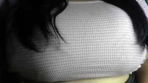 mia latina online show from 10/22/25, 12:11