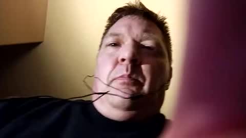 Iminyourroom online show from 10/28/25, 01:09