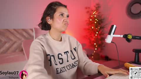 Snapshot of imjess_ chatting on 11/19/25, 04:34 imjess_ online show from 11/19/25, 04:34