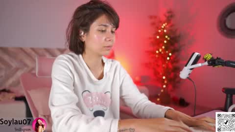 Snapshot of imjess_ chatting on 01/06/26, 04:49 imjess_ online show from 01/06/26, 04:49