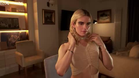 Snapshot of imkawaiiboi chatting on 01/18/26, 09:51 sasha hethey online show from 01/18/26, 09:51