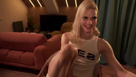 Snapshot of imkawaiiboi chatting on 03/17/26, 11:30 sasha hethey online show from 03/17/26, 11:30