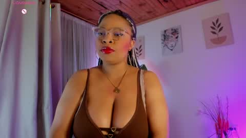 Snapshot of imlauraa chatting on 05/31/26, 01:36 Laurita Aries Guys on April 13th and 14th I will be offline for my birthday I love you very much. online show from 05/31/26, 01:36