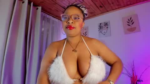 Snapshot of imlauraa chatting on 07/04/26, 10:49 Laurita Aries Guys on April 13th and 14th I will be offline for my birthday I love you very much. online show from 07/04/26, 10:49