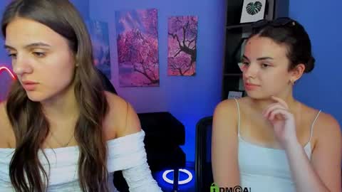 Leyla online show from 06/19/26, 01:15