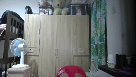 Snapshot of immaculate02 chatting on 01/05/25, 03:43 Immaculate02 online show from 01/05/25, 03:43