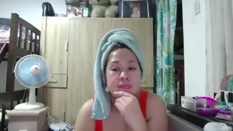 Snapshot of immaculate02 chatting on 02/16/25, 06:43 Immaculate02 online show from 02/16/25, 06:43