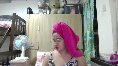 Snapshot of immaculate02 chatting on 02/26/25, 08:48 Immaculate02 online show from 02/26/25, 08:48