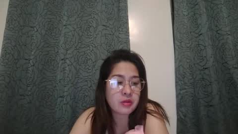 Snapshot of immaculate02 chatting on 02/13/26, 04:36 Immaculate02 online show from 02/13/26, 04:36