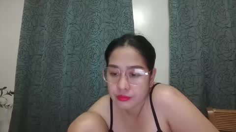 Snapshot of immaculate02 chatting on 04/18/26, 05:55 Immaculate02 online show from 04/18/26, 05:55